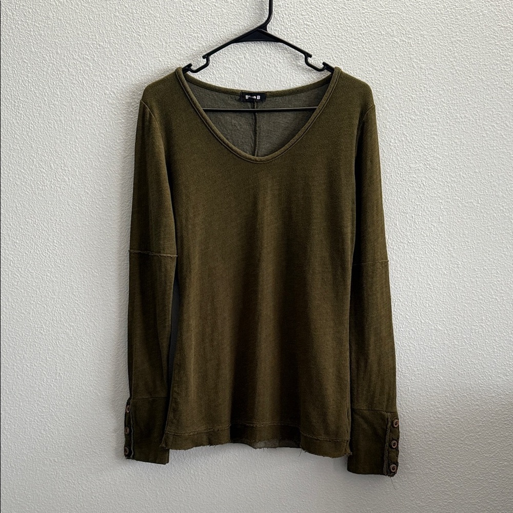 Blue B Olive Green Women's Long Sleeve Top with Button Cuffs Size Small
